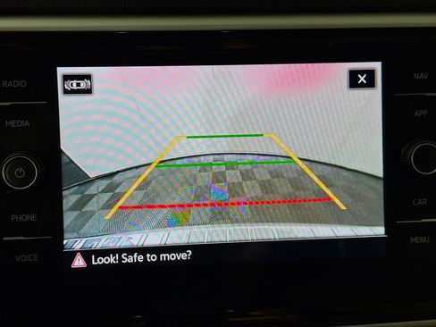 Used 2021 Volkswagen Atlas SEL FWD image 19