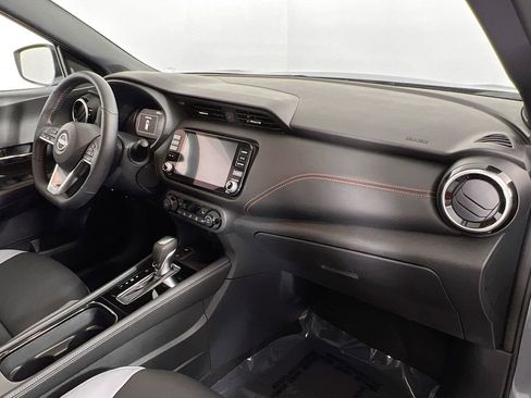 Used 2024 Nissan Kicks SR w/ SR Premium Package image 29