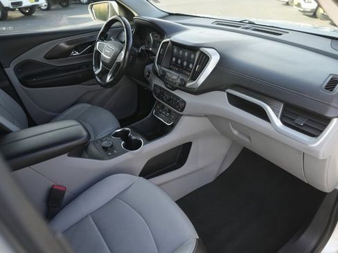 Used 2018 GMC Terrain SLT image 17