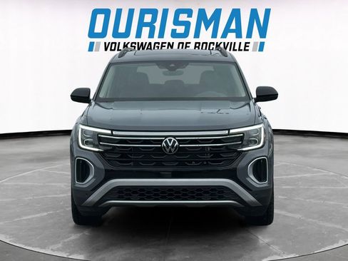 Used 2024 Volkswagen Atlas Peak Edition SEL image 8