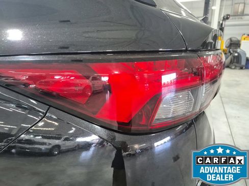 Used 2024 Mitsubishi Outlander SEL AWD/4WD image 34
