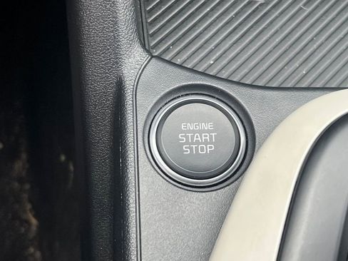 Used 2025 Kia K4 GT-Line FWD image 19