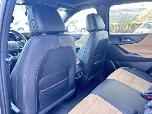 Used 2025 Chevrolet Equinox ACTIV w/ Safety and Technology Package image 14