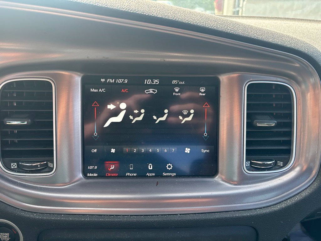Used 2023 Dodge Charger SXT RWD image 5