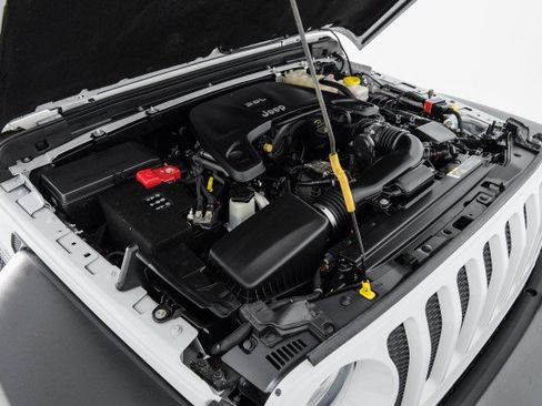 Used 2019 Jeep Wrangler Sport AWD/4WD image 42