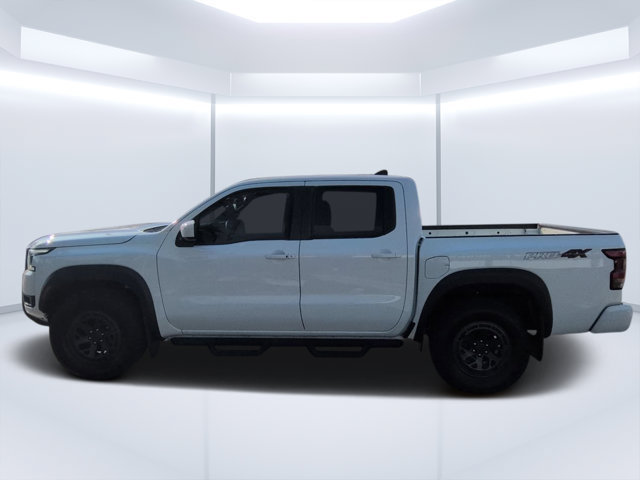 Used 2025 Nissan Frontier PRO-4X AWD/4WD image 6