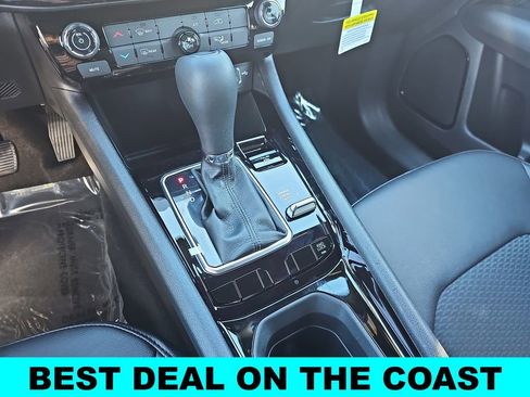 New 2026 Jeep Compass Latitude image 23