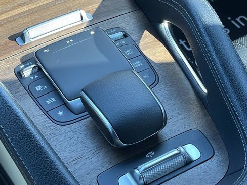 Certified 2021 Mercedes-Benz GLS 580 4MATIC image 30