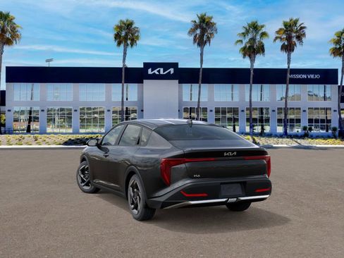 New 2025 Kia K4 EX image 4