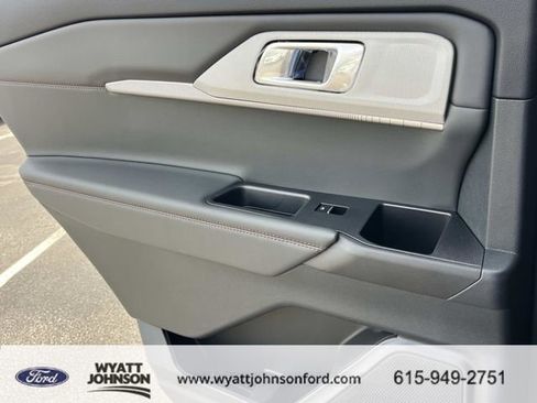 New 2026 Ford Explorer Active image 19