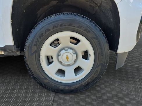Used 2022 Chevrolet Colorado W/T w/ WT Convenience Package RWD image 35