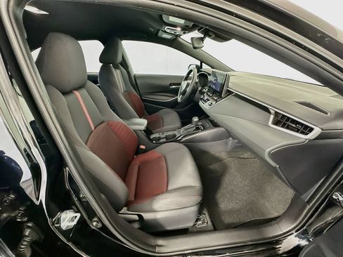 Used 2025 Toyota Corolla SE FWD image 27