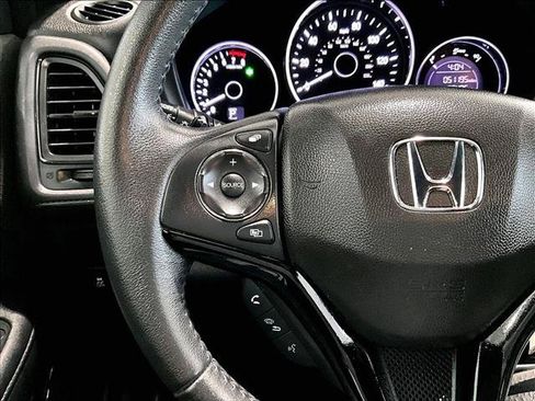 Used 2021 Honda HR-V Sport image 20