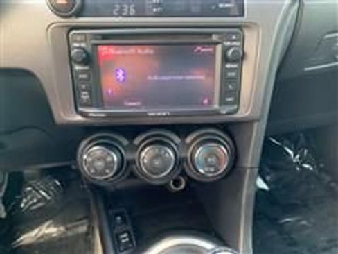 Used 2015 Scion tC Base image 33
