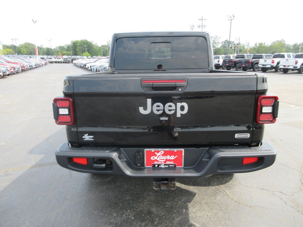 Used 2020 Jeep Gladiator Overland AWD/4WD image 6