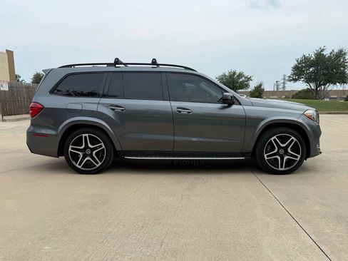 Used 2018 Mercedes-Benz GLS 550 4MATIC w/ Driver Assistance Package image 7