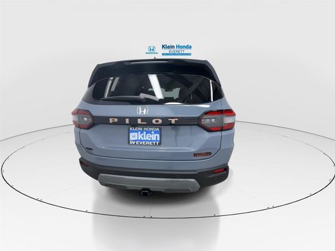 New 2026 Honda Pilot TrailSport image 9