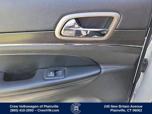 Used 2017 Jeep Grand Cherokee Limited w/ Luxury Group II AWD/4WD image 56
