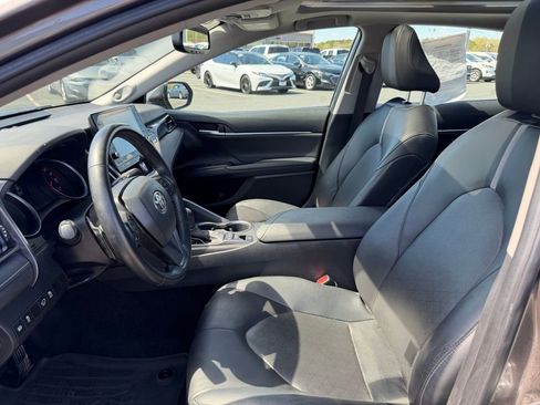 Used 2023 Toyota Camry XSE FWD image 14
