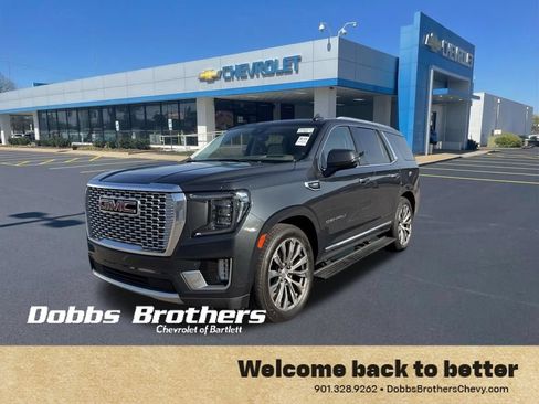Used 2021 GMC Yukon Denali w/ Denali Ultimate Package AWD/4WD image 3