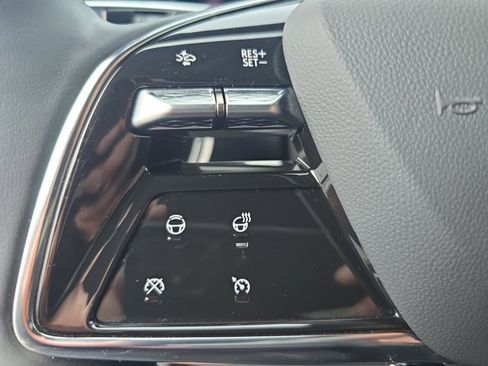 Certified 2025 Cadillac Optiq Luxury 1 image 16