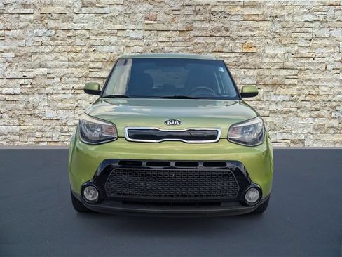 Used 2016 Kia Soul + FWD image 3