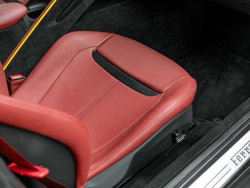 Certified 2022 Ferrari Roma image 41