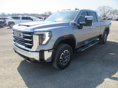New 2026 GMC Sierra 2500 SLT w/ SLT Premium Package image 10