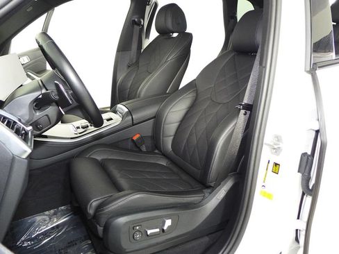 Used 2024 BMW X5 sDrive40i w/ M Sport Package RWD image 22
