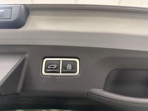 Used 2022 Kia Sorento SX image 18