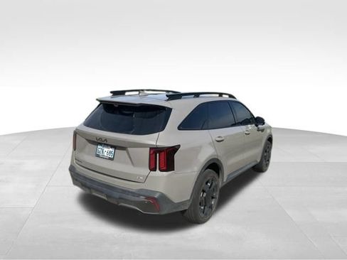 Used 2025 Kia Sorento SX Prestige AWD/4WD image 3