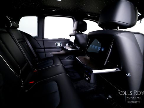 New 2026 Rolls-Royce Cullinan AWD/4WD image 31