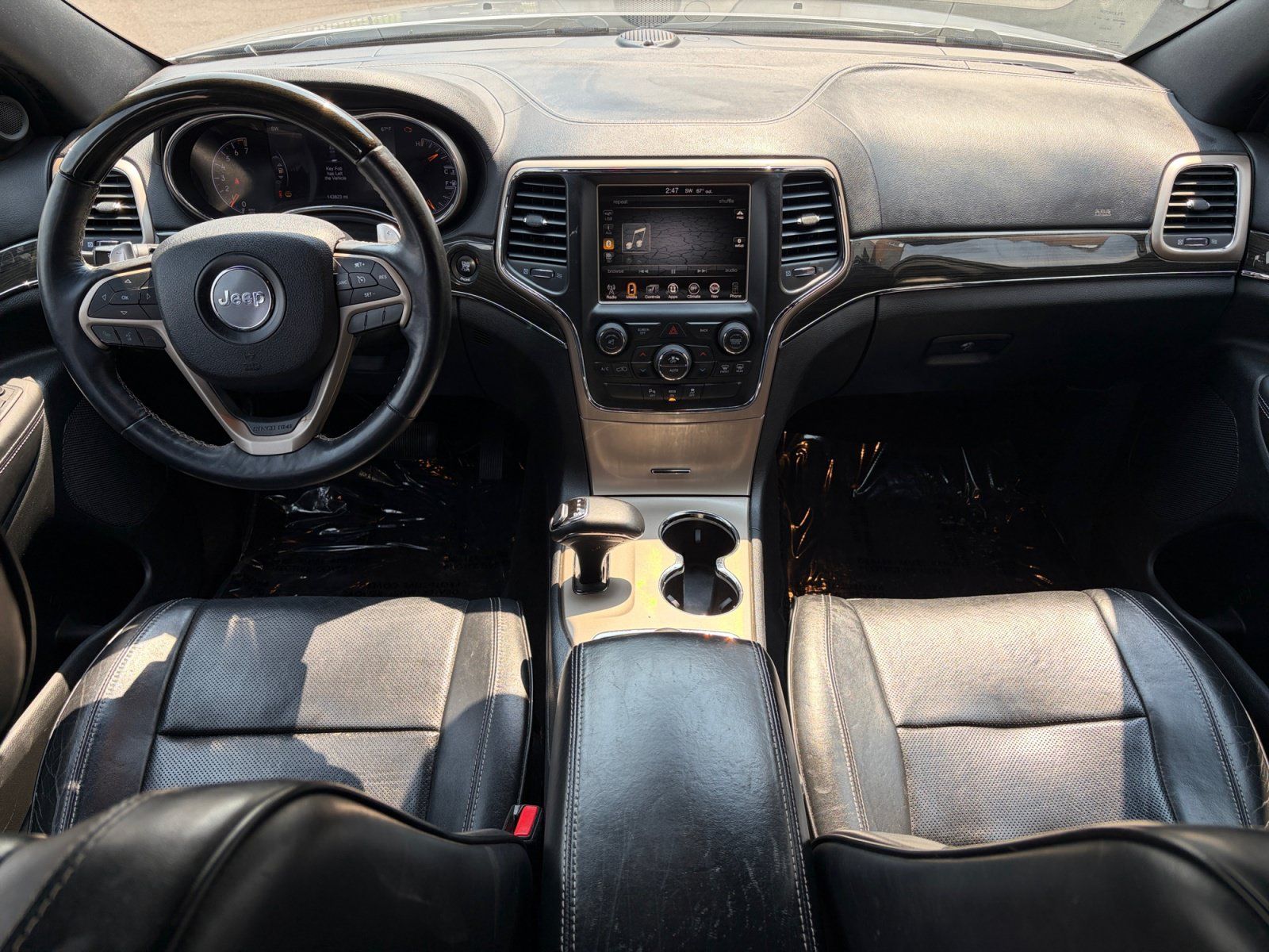 Used 2014 Jeep Grand Cherokee Overland AWD/4WD image 17