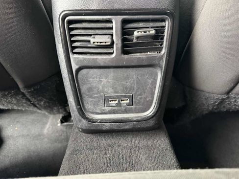 Used 2021 Dodge Charger SXT w/ Blacktop Package image 19