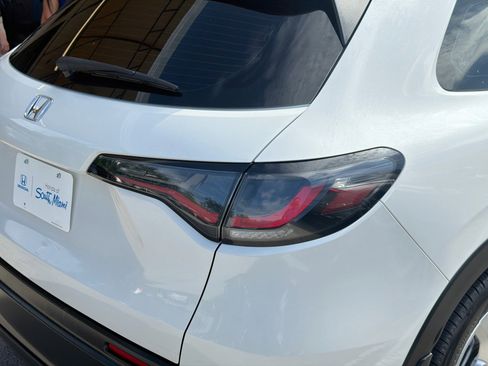 Used 2025 Honda HR-V LX image 26