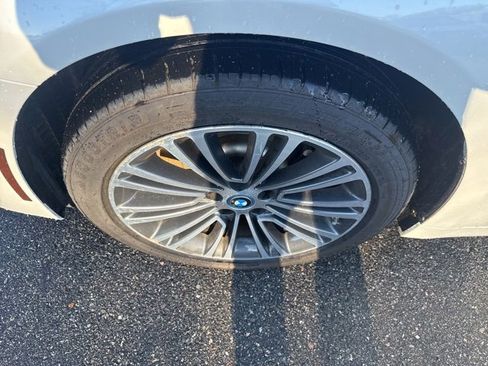 Used 2018 BMW 530i xDrive 530i xDrive image 6