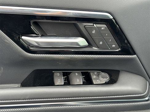 New 2025 GMC Sierra EV Denali image 15