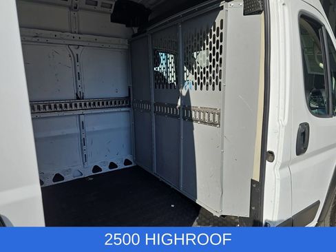 Used 2022 RAM ProMaster 2500 w/ Premium Convenience Group image 12