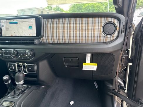 New 2026 Jeep Wrangler Unlimited Sport AWD/4WD image 28