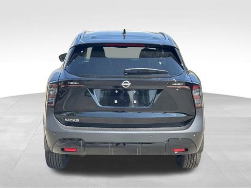 New 2026 Nissan Kicks SV image 7