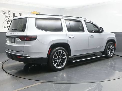 Used 2022 Jeep Wagoneer Series III w/ Premium Group I AWD/4WD image 52