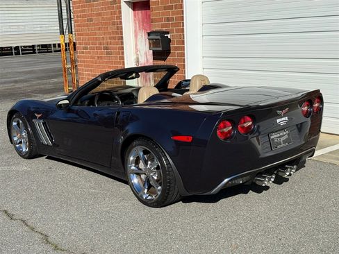 Used 2013 Chevrolet Corvette Grand Sport w/ 3LT Preferred Equipment Group image 17