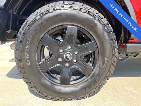 Used 2024 Ford Bronco Black Diamond AWD/4WD image 4