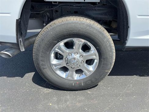 New 2025 RAM 2500 Big Horn image 10