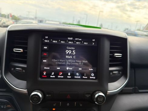 Used 2020 RAM 1500 Big Horn AWD/4WD image 16