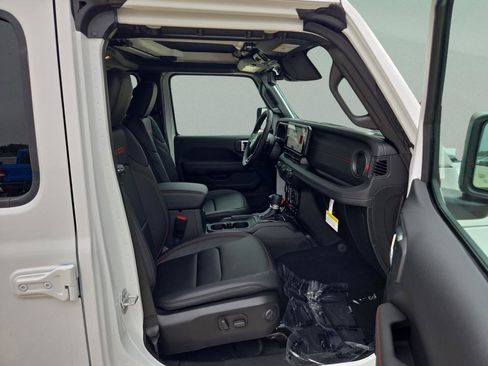 New 2026 Jeep Gladiator Rubicon AWD/4WD image 30