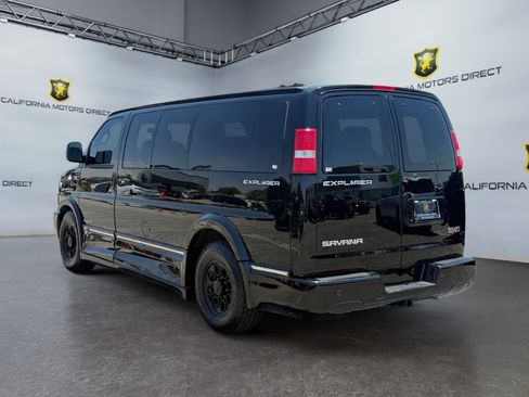 Used 2019 GMC Savana 2500 RWD image 3
