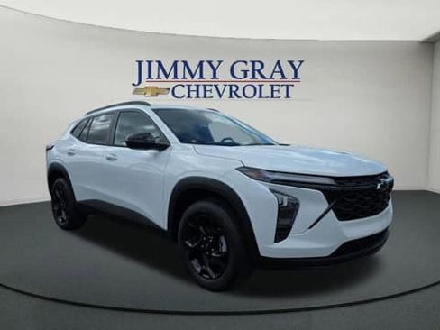 New 2026 Chevrolet Trax LT w/ Driver Confidence Package image 7