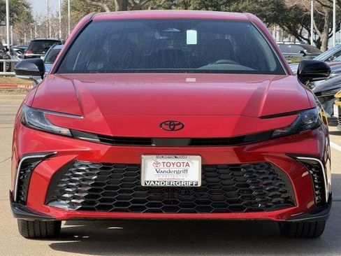 New 2026 Toyota Camry Hybrid image 8