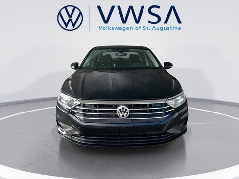 Certified 2021 Volkswagen Jetta SEL Premium image 2